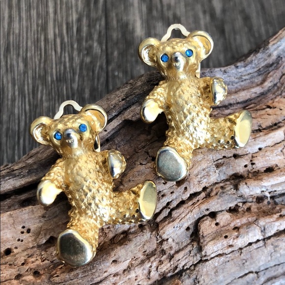 Erwin Pearl Matte Goldtone Teddy Bear Clip Earring - Picture 5 of 16